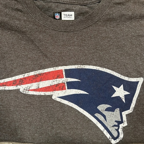 NFL Patriots Graphic T-Shirt - Picture 5 of 5